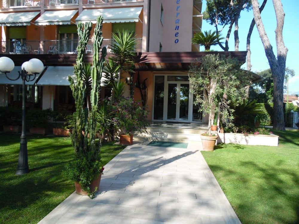 Hotel Mediterraneo Marina di Pietrasanta Εξωτερικό φωτογραφία