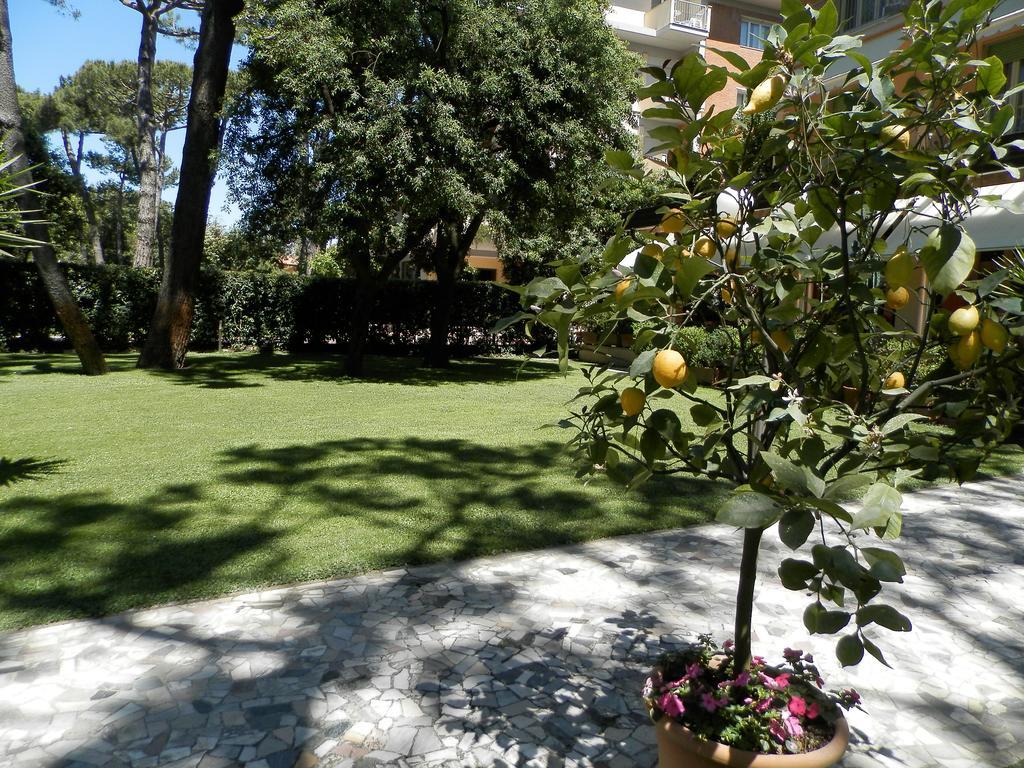Hotel Mediterraneo Marina di Pietrasanta Εξωτερικό φωτογραφία